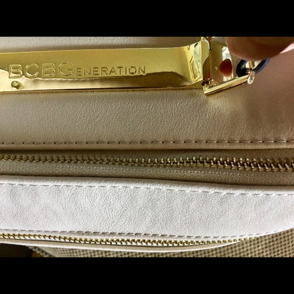 BCBG BAG,  Nice Medium sized bag - Picture 3 of 8